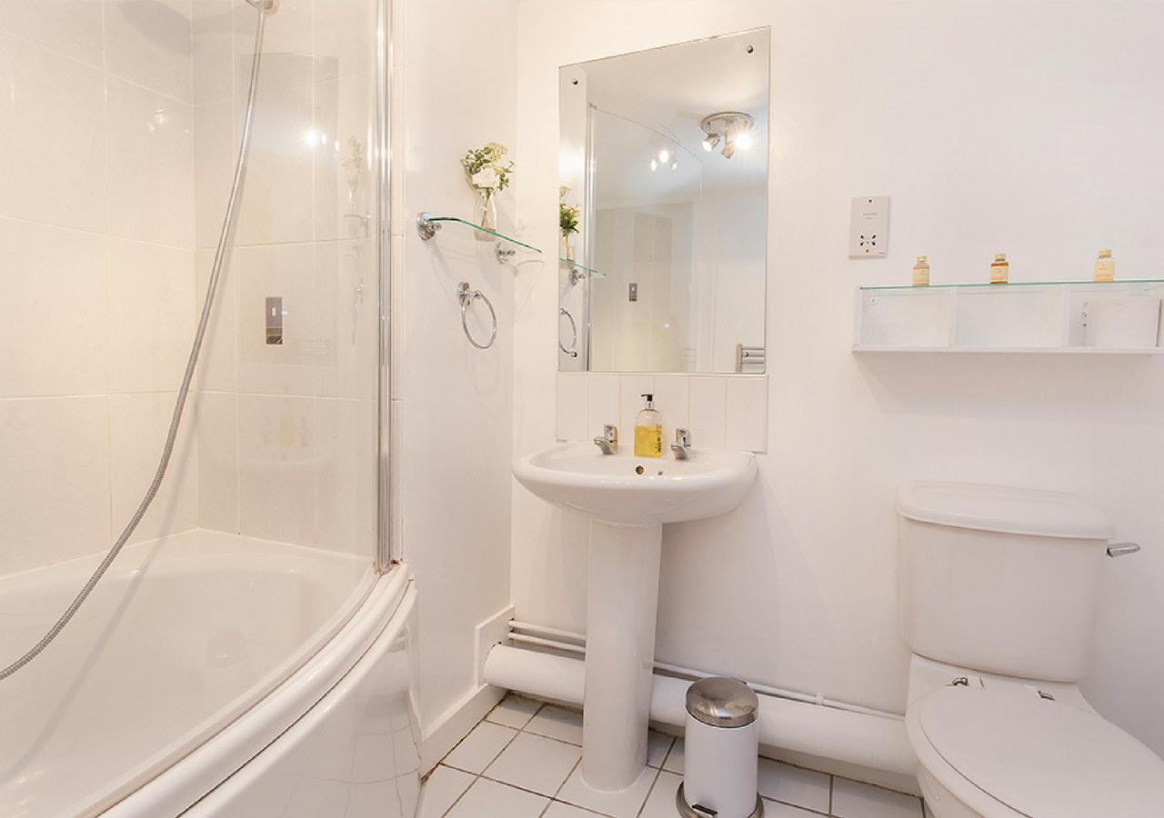 Raleigh Square - 2Br Ground-Floor Apartment In Nottingham Extérieur photo